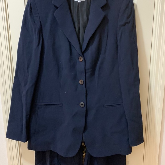 ARMANI suit. Navy. Jacket and pants. - Picture 2 of 7